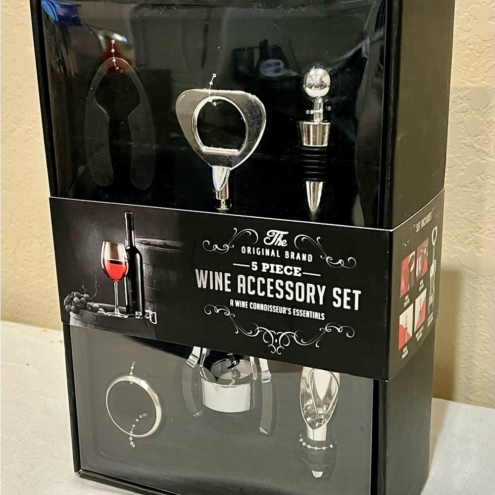 NIB The Original Brand 5 Piece Wine Accessory Set Tool Wine Essentials